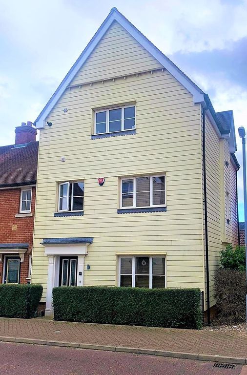 4 bed end terrace house for sale in Weetmans Drive, Colchester CO4 - Zoopla