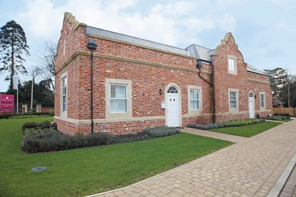 1 bed flat to rent in The Pump House, Bewley Park, 46 Bath Road