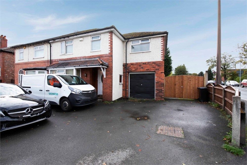 5 bed semidetached house for sale in Hulme Hall Road, Cheadle Hulme