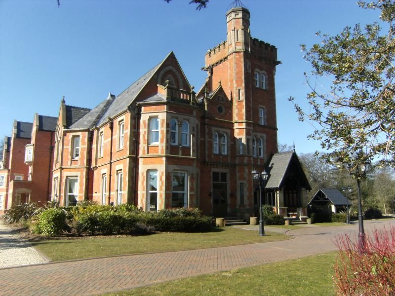 singleton hall lodge lane