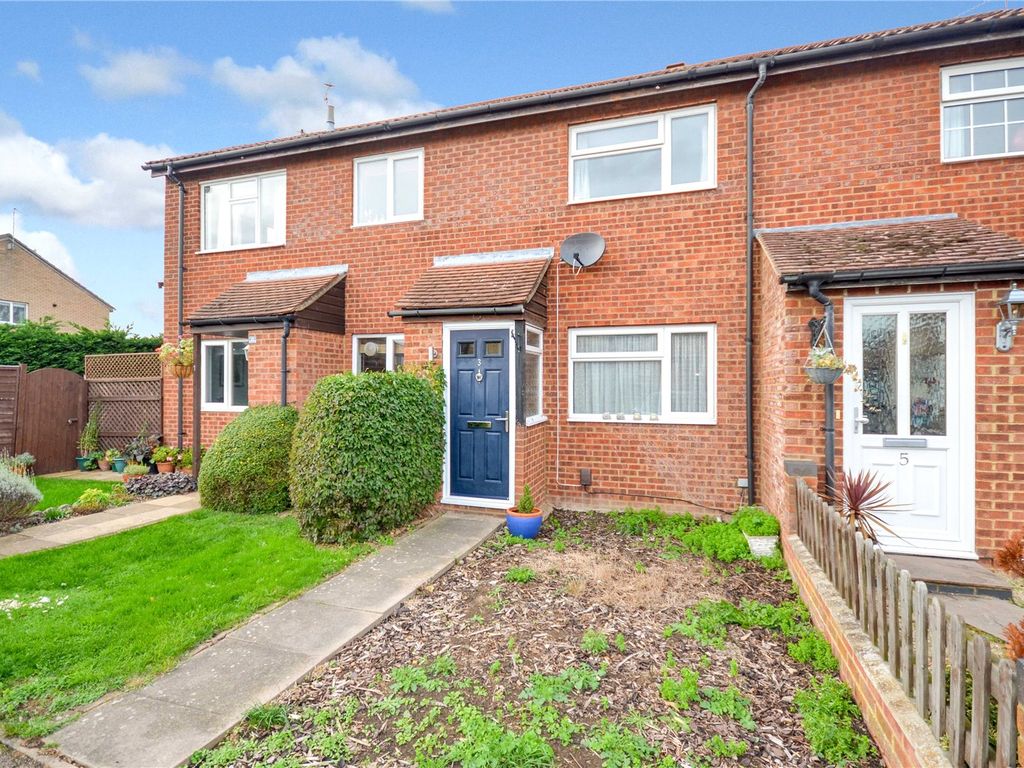 Eden Close Hawkslade Aylesbury Buckinghamshire HP21  