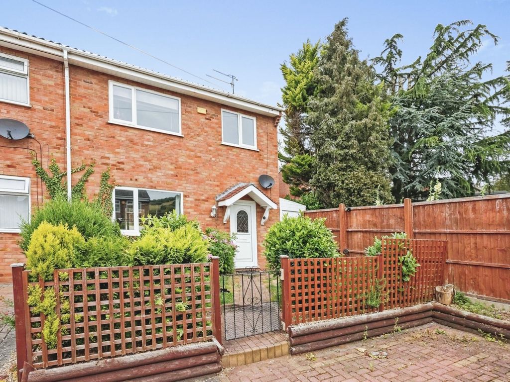 3 bed semidetached house for sale in Avon Close, Worcester WR4 Zoopla