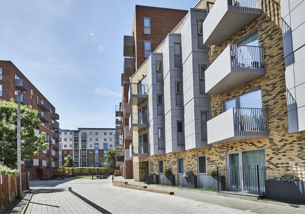 New home, 1 bed flat for sale in Petersfield Avenue, Slough SL2 Zoopla