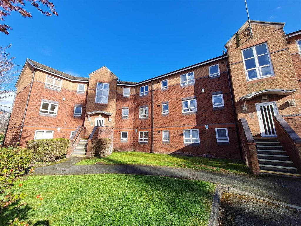 2 bed flat to rent in Princes Gardens, Highfield Street, Liverpool L3