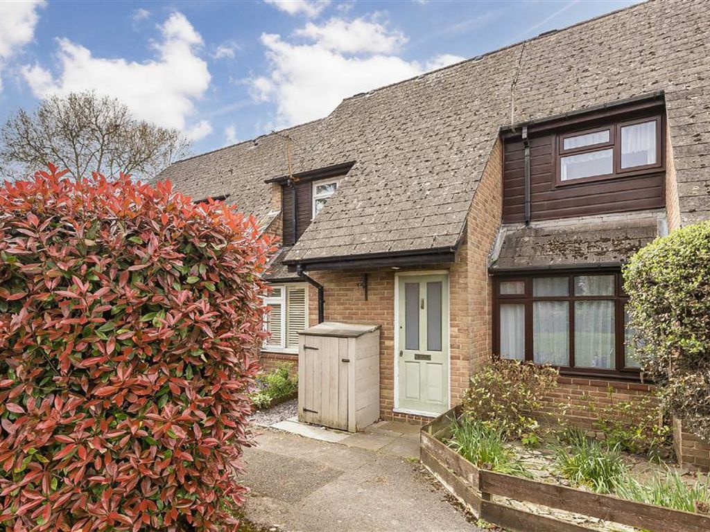 3 bed property for sale in Oakhurst Close, Teddington TW11 Zoopla