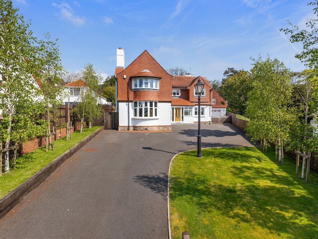 4 bed detached house for sale in Wellswood Avenue, Torquay TQ1, £