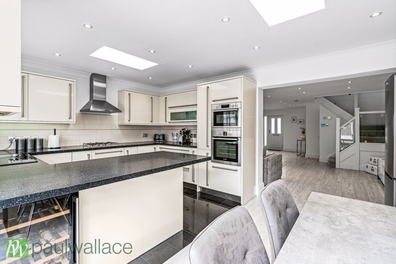 4 bed semi-detached house for sale in Buryholme, Broxbourne EN10 - Zoopla