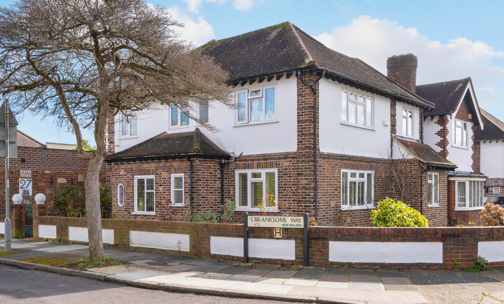 5 bed detached house for sale in High Drive, Coombe, New Malden KT3, £