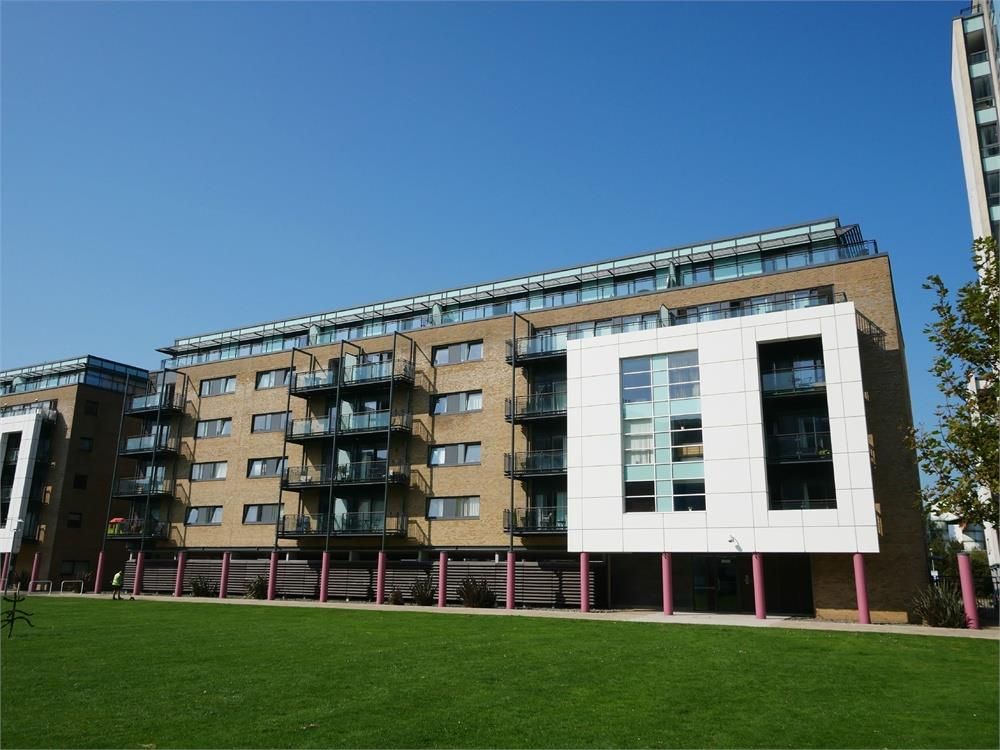 2 bed flat to rent in Ferry Court, Cardiff CF11 Zoopla