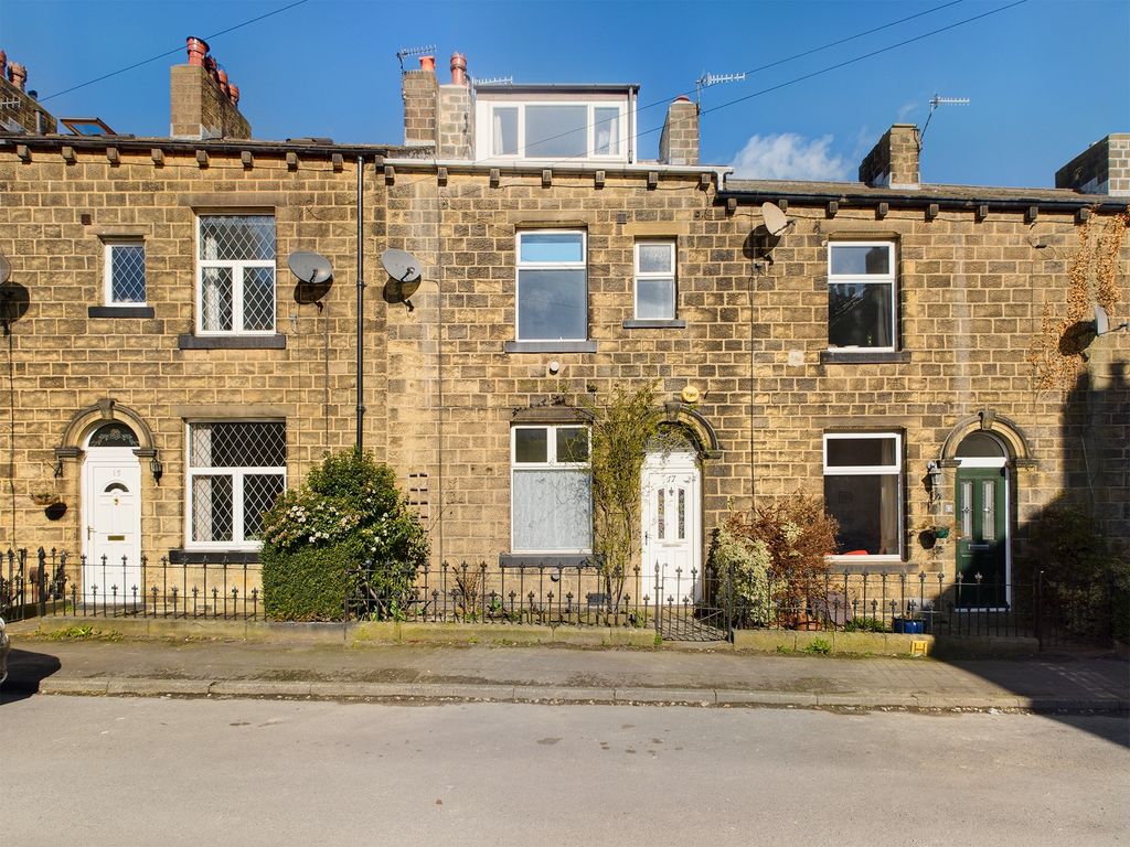 3 bed terraced house for sale in East Parade, Steeton, Keighley BD20