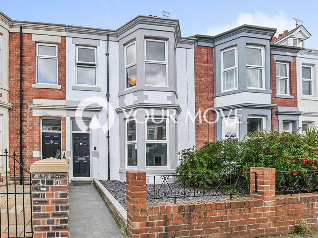 5 bed terraced house for sale in Park Parade, Whitley Bay, Tyne And