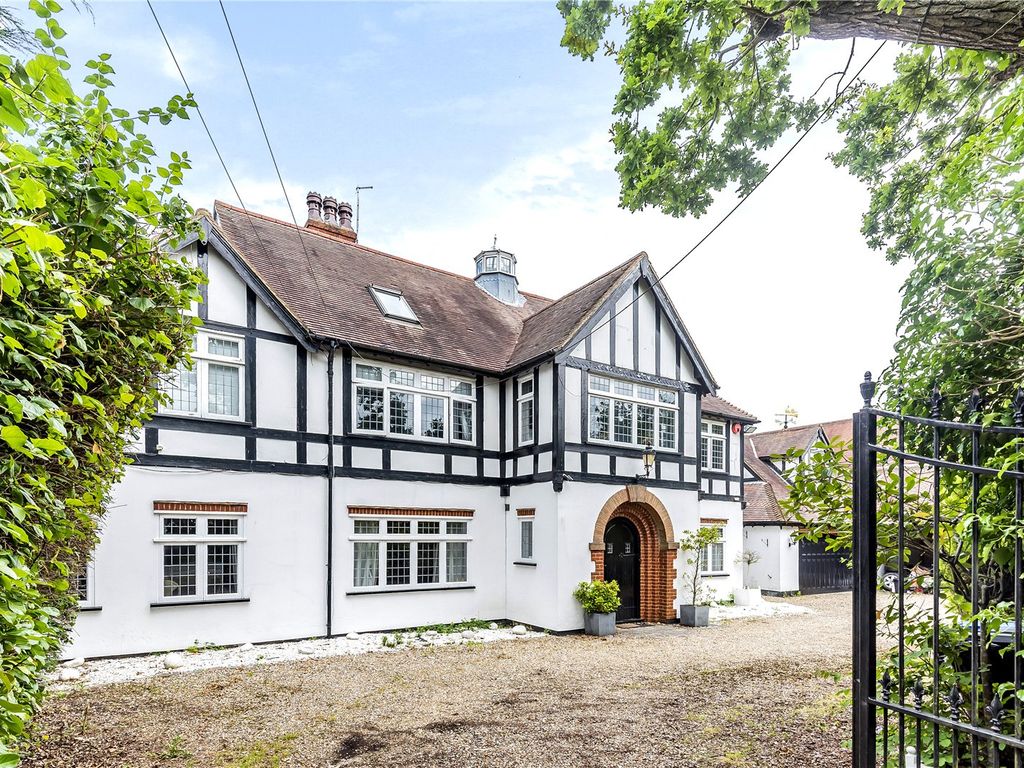 5 bed detached house for sale in The Ridgeway, Cuffley, Potters Bar