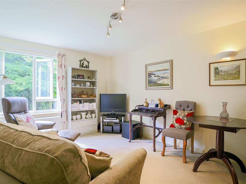 1 bed flat for sale in Preston New Road, Blackburn BB2, £50,000 Zoopla