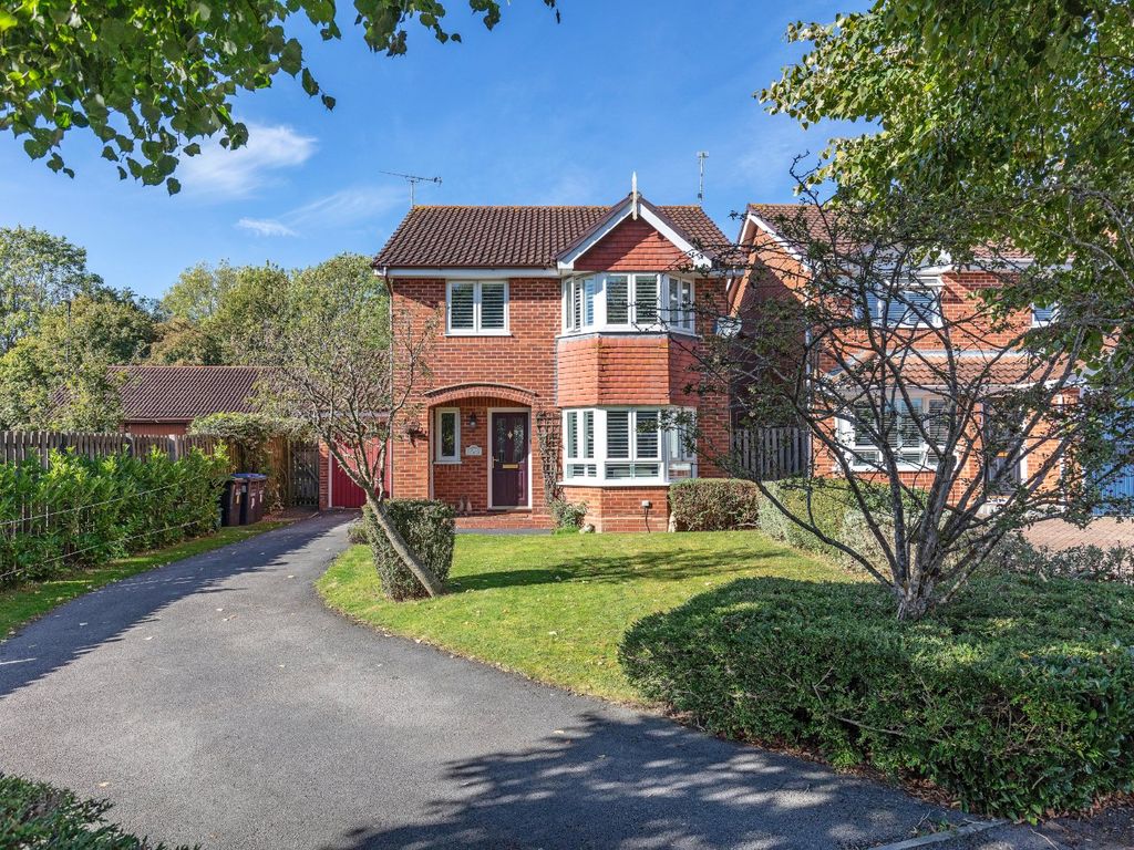 4 bed detached house for sale in Withy Bush, Burgess Hill, West Sussex