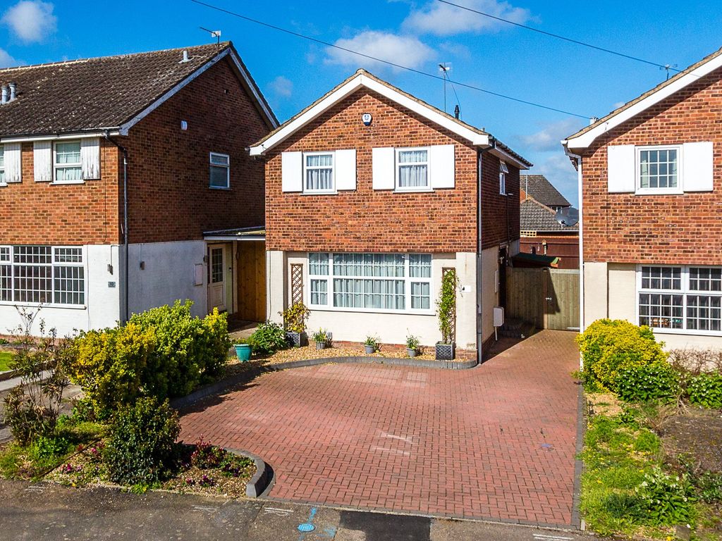 3 bed detached house for sale in Purbeck Road, Rushden NN10 Zoopla