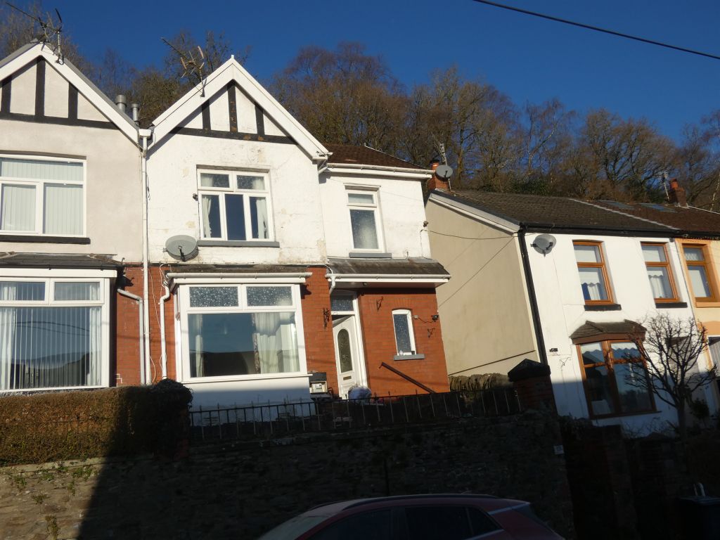 3 bed semidetached house for sale in Plantation Road, Abercynon