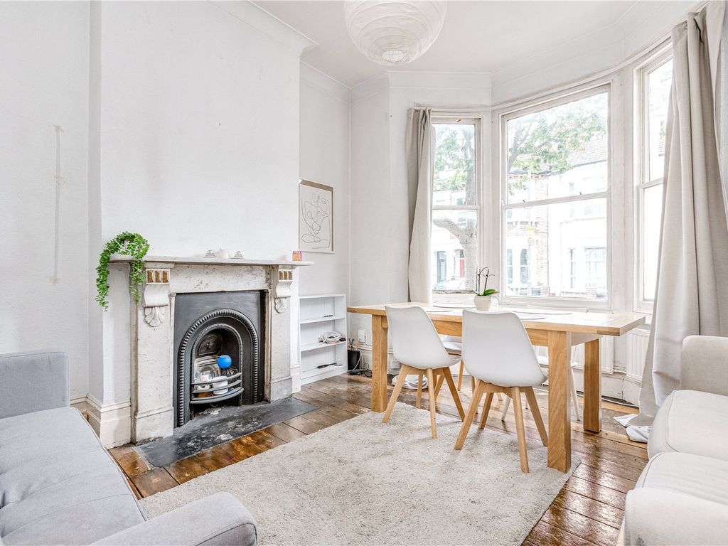 4 bed property to rent in Parma Crescent, Clapham Junction SW11 Zoopla