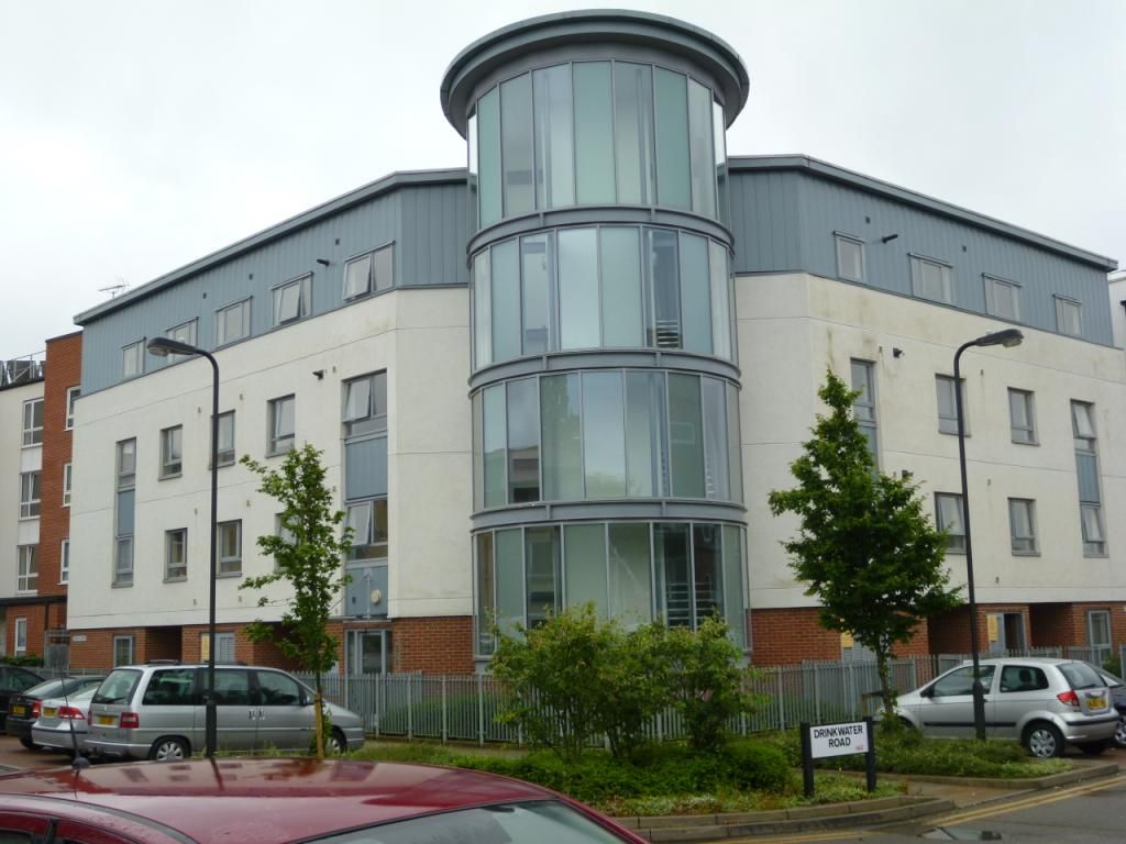 1 bed flat to rent in Cerise Court, Drinkwater Road, Harrow HA2, £1,500