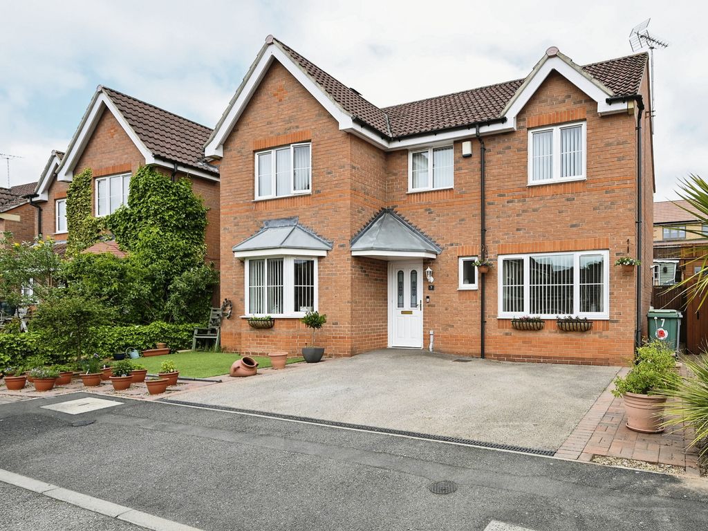 4 bed detached house for sale in Primrose Way, Clipstone Village