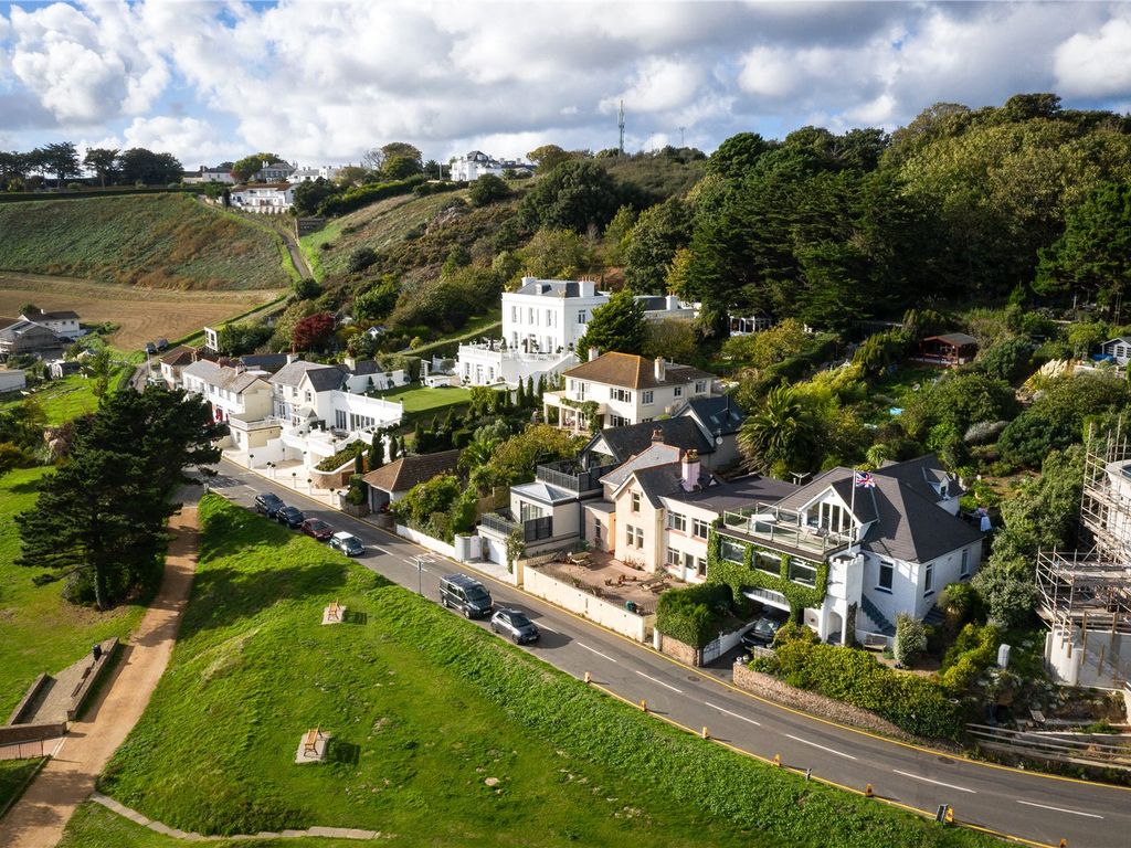 4 bed flat for sale in La Route De La Cote, St Martin, Jersey JE3, £