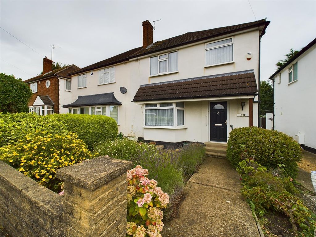 3 bed semidetached house for sale in Field End Road, Ruislip HA4, £