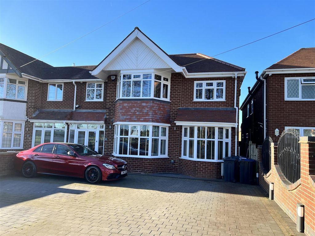 6 bed semidetached house for sale in Brockhurst Road, Hodge Hill
