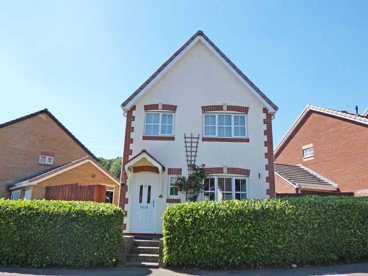 3 bed detached house for sale in Camnant, Ystrad Mynach, Hengoed CF82