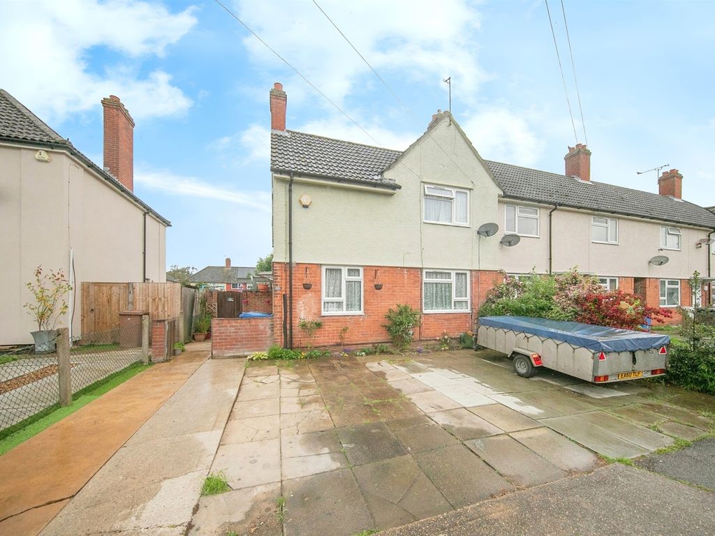 3 bed end terrace house for sale in Turner Road, Ipswich IP3, £250,000