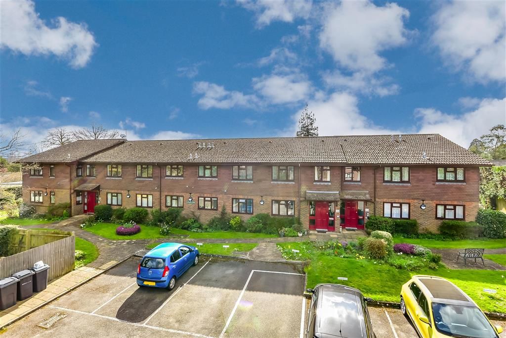 1 bed flat for sale in Church Lane, Bearsted, Maidstone, Kent ME14, £187,500 Zoopla