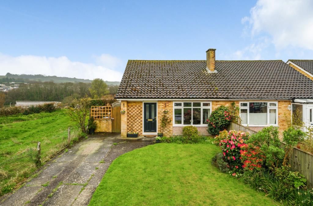 2 bed semidetached bungalow for sale in Millhead Road, Honiton, Devon