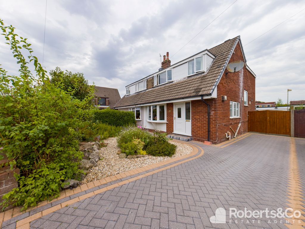 3 bed semidetached house for sale in School Lane, Longton, Preston PR4