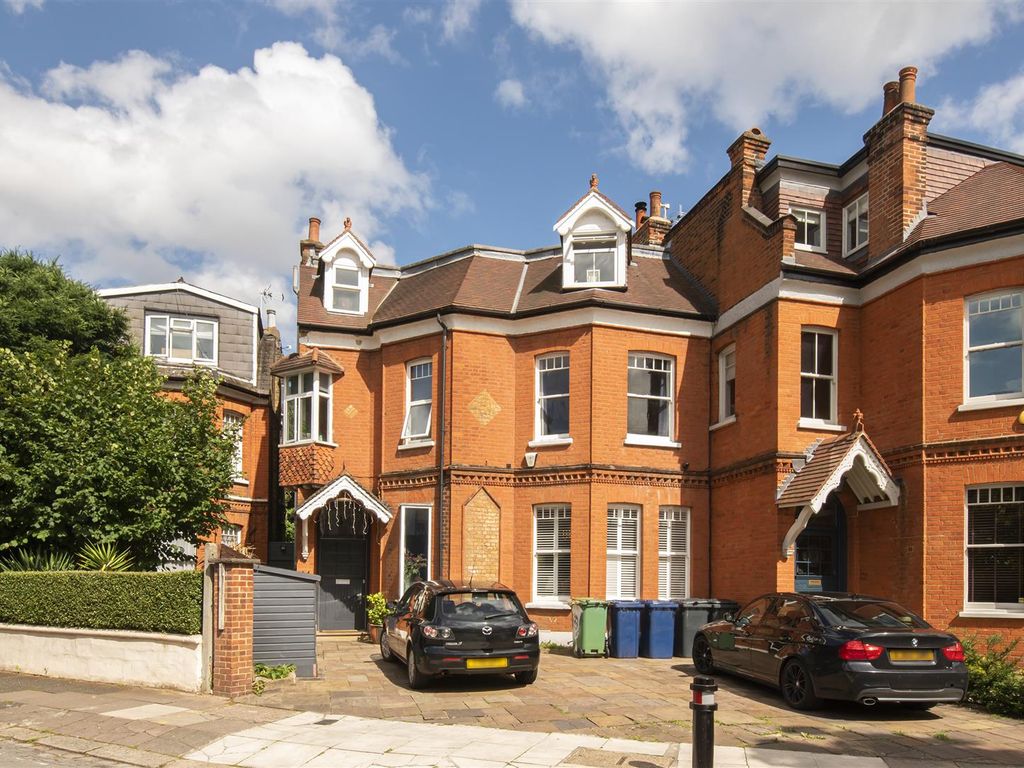 6 bed semidetached house for sale in Kenilworth Road, Ealing, London