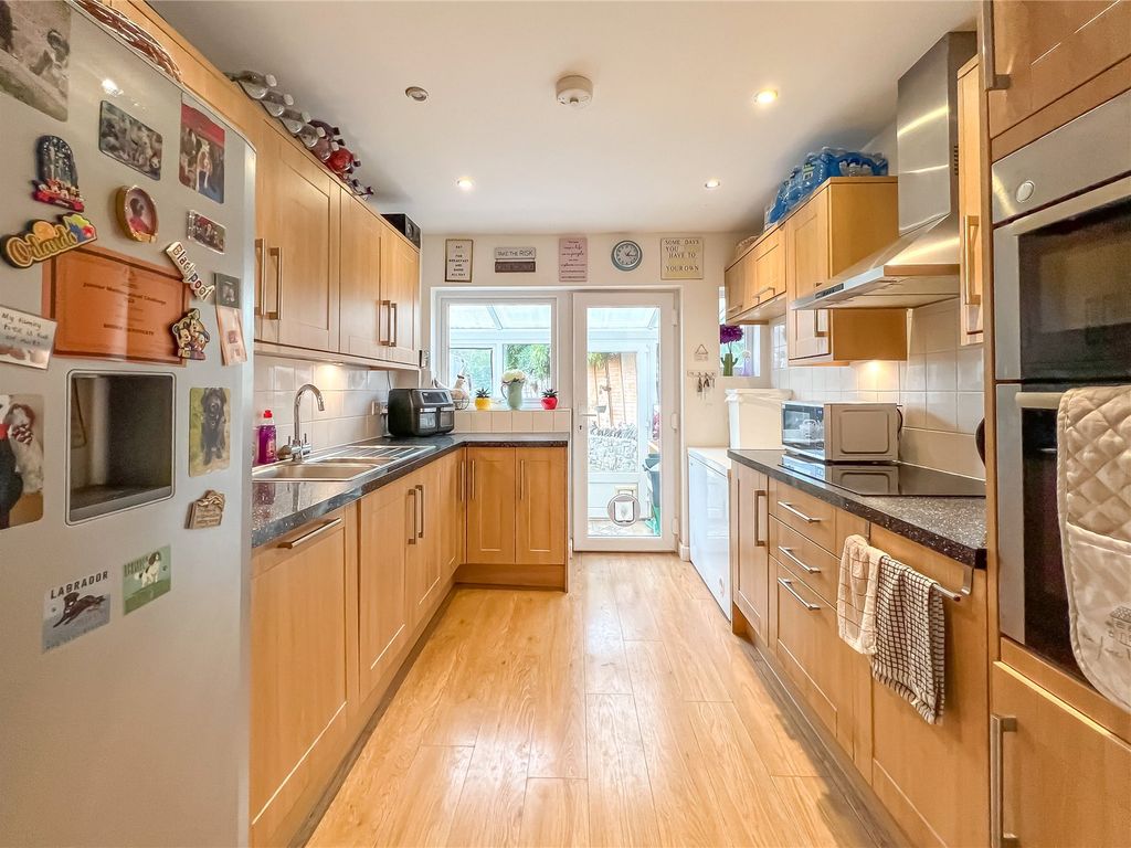 5 bed semidetached house for sale in Dyrham Road, Kingswood, Bristol