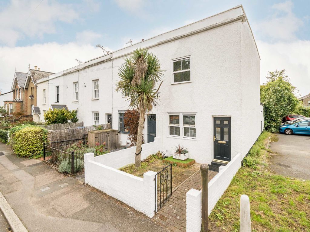 2 bed terraced house for sale in Victoria Road, Kingston Upon Thames