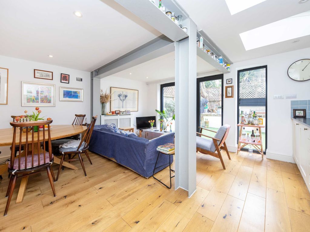 2 bed flat for sale in Ashmore Road, London W9 Zoopla