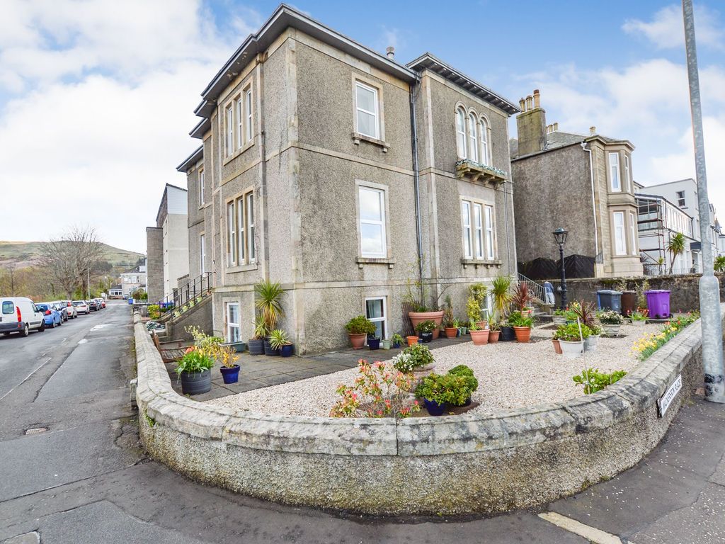 2 bed flat for sale in 1A Burnlea Road, Largs KA30, £120,000 Zoopla