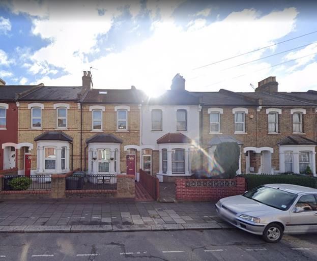 3 bed flat to rent in Black Boy Lane, London N15 Zoopla