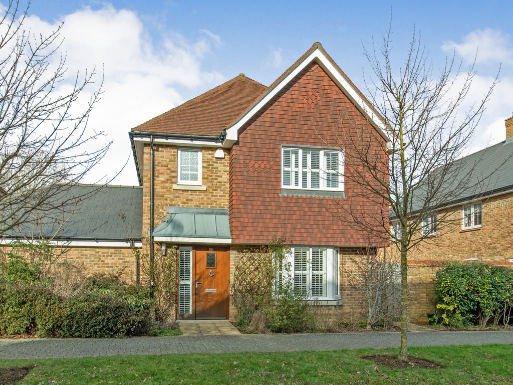 3 bed detached house for sale in Beacon Avenue, West Malling ME19 Zoopla
