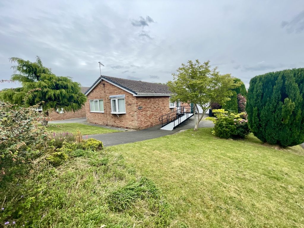 3 bed detached bungalow for sale in Summerfield Road, Dronfield