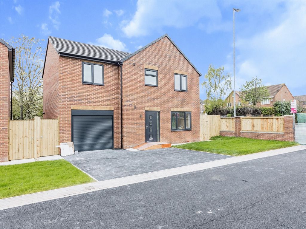 New home, 4 bed detached house for sale in Flanshaw Lane, Alverthorpe, Wakefield WF2 Zoopla