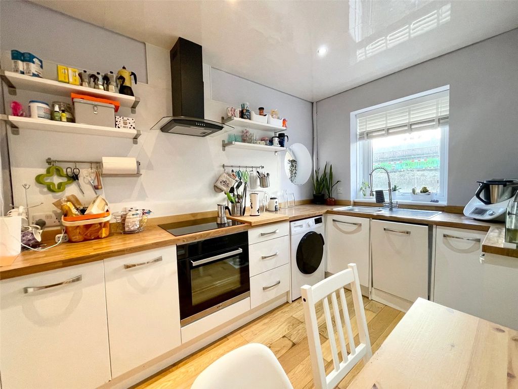 Thornwood Road Thornwood Partick Glasgow G11  