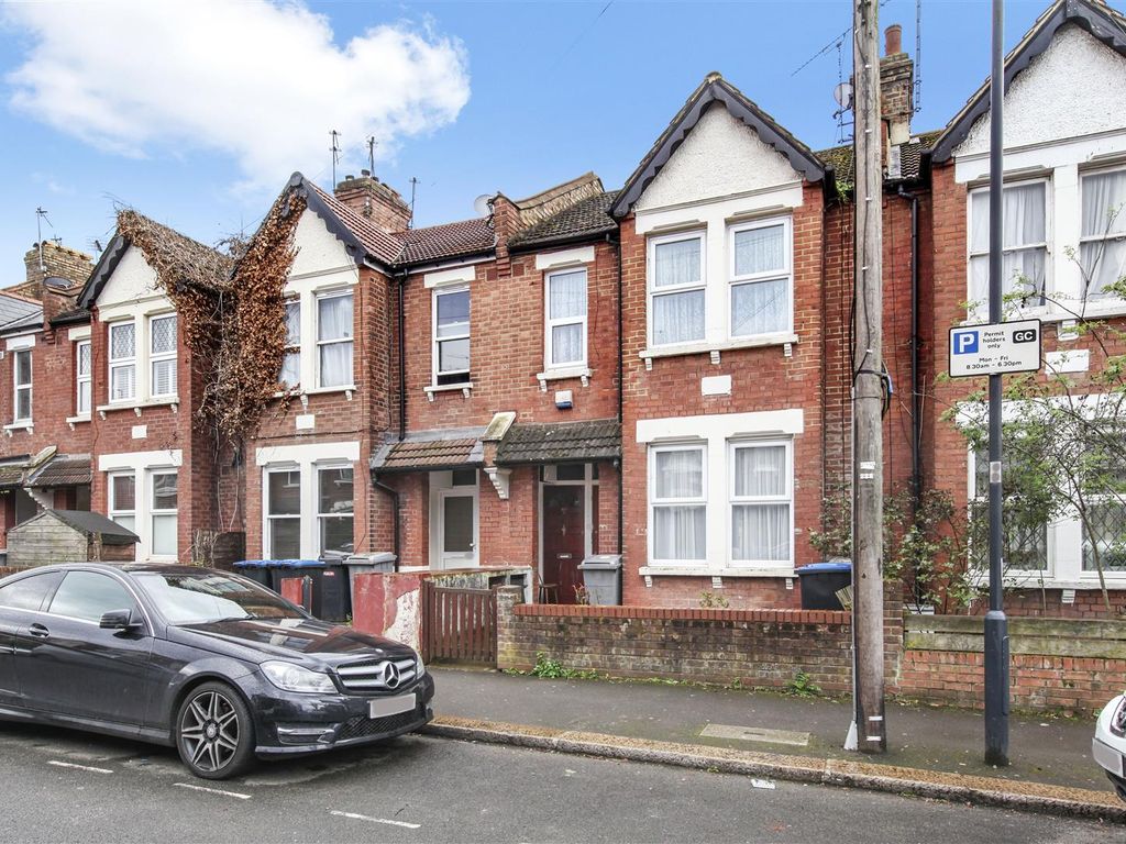 3 bed for sale in Deacon Road, London NW2 Zoopla