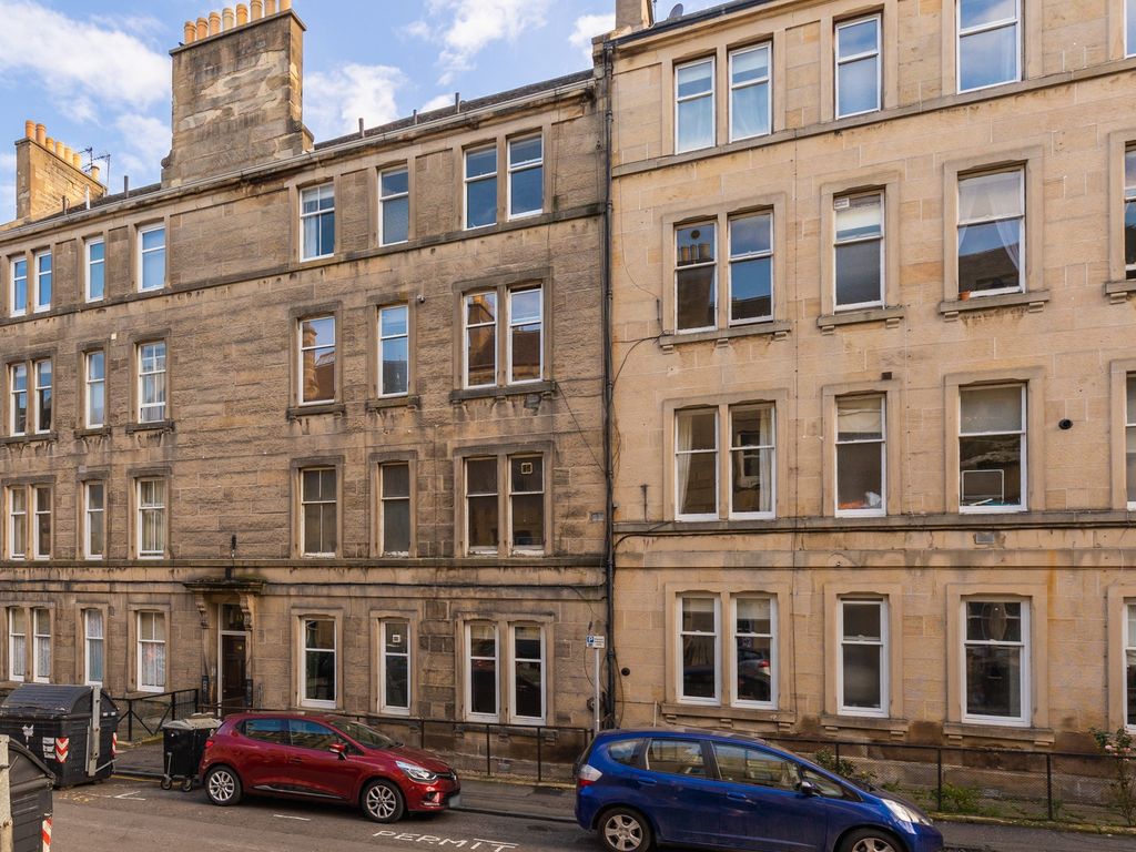 13/2 Dean Park Street, Edinburgh EH4  