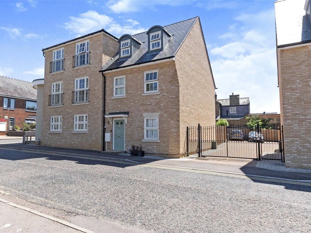 2 bed flat for sale in Bonds Lane, Biggleswade SG18 Zoopla