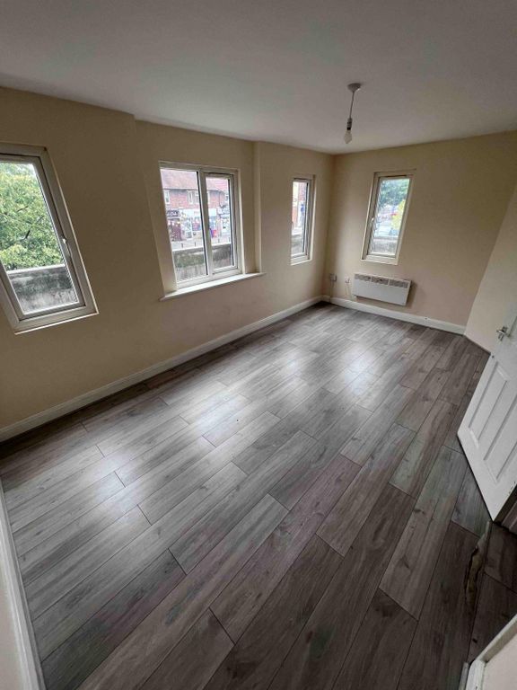 4 bed flat to rent in Northolt Road, South Harrow, Harrow HA2, £2,450