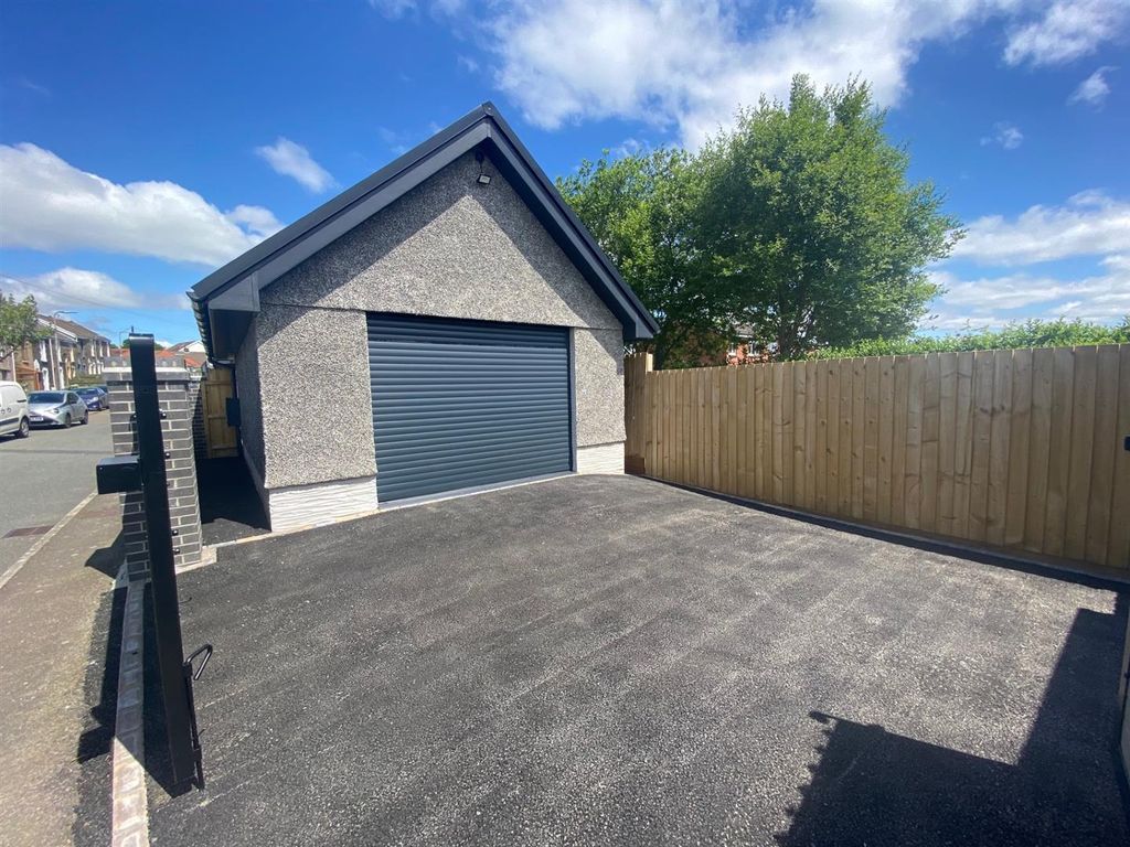 Parking/garage for sale in Weig Road, Gendros, Swansea SA5 Zoopla