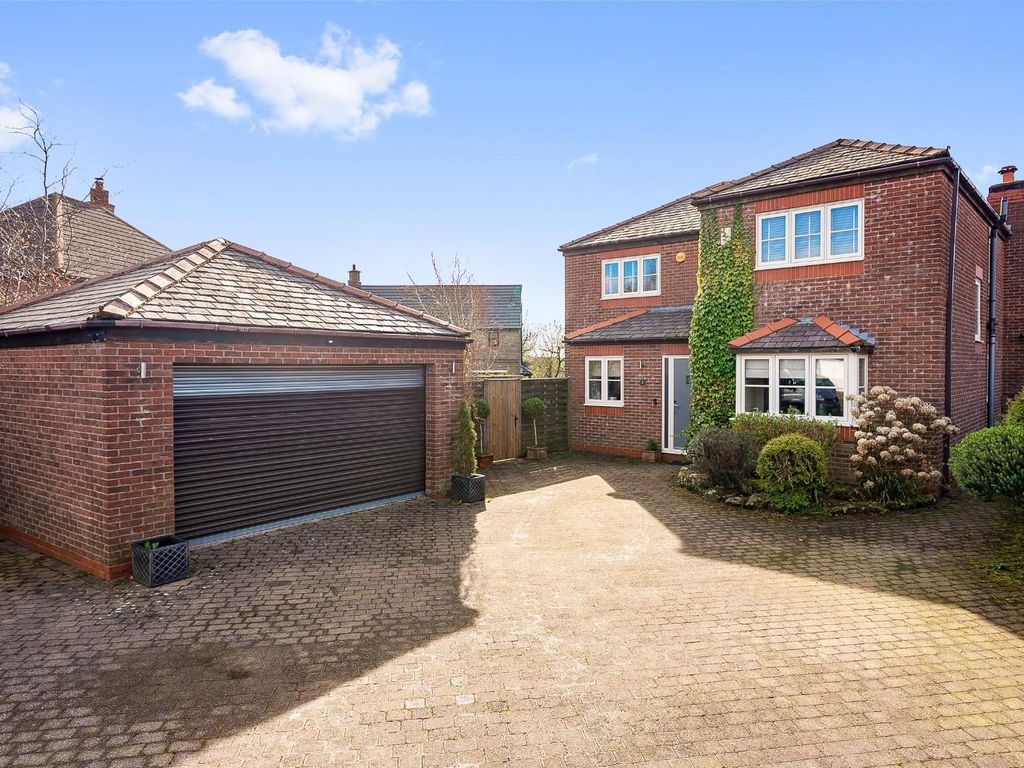 3 bed detached house for sale in Crowndale, Turton, Bolton BL7 Zoopla