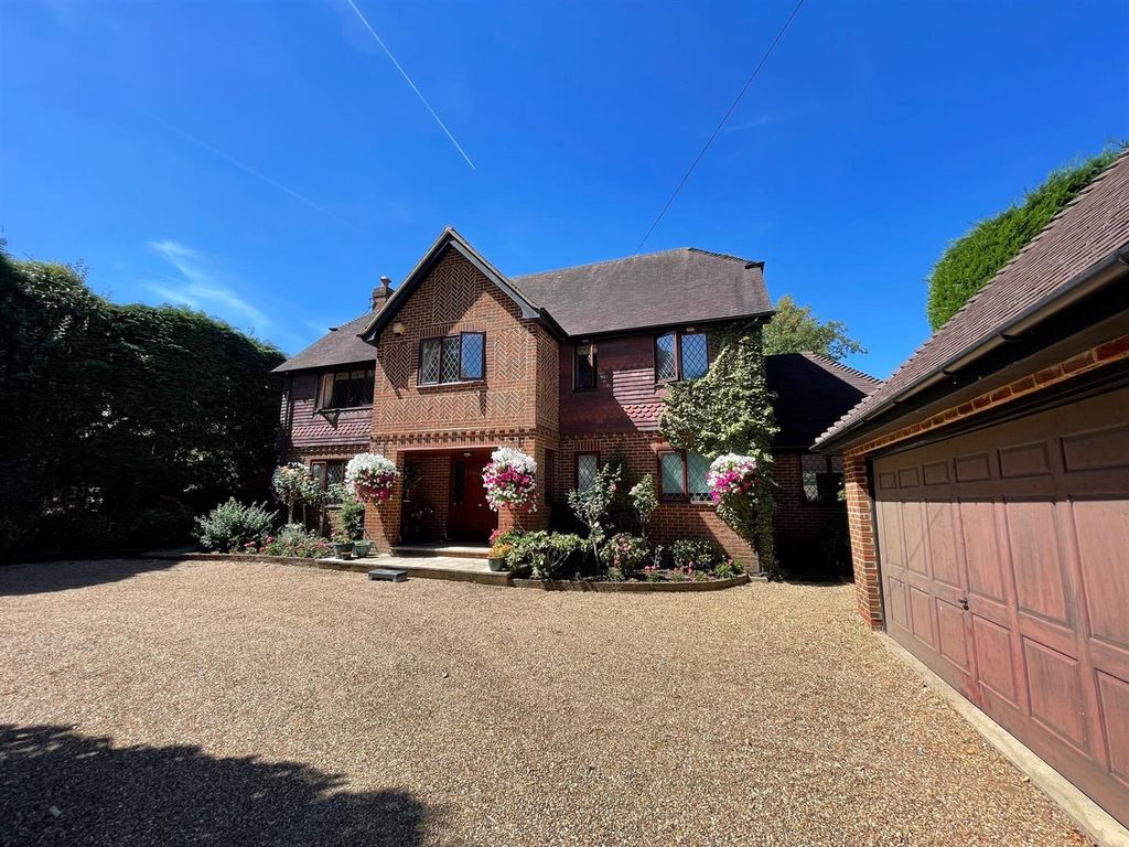 5 bed detached house for sale in Cobbetts Hill, St. Hill