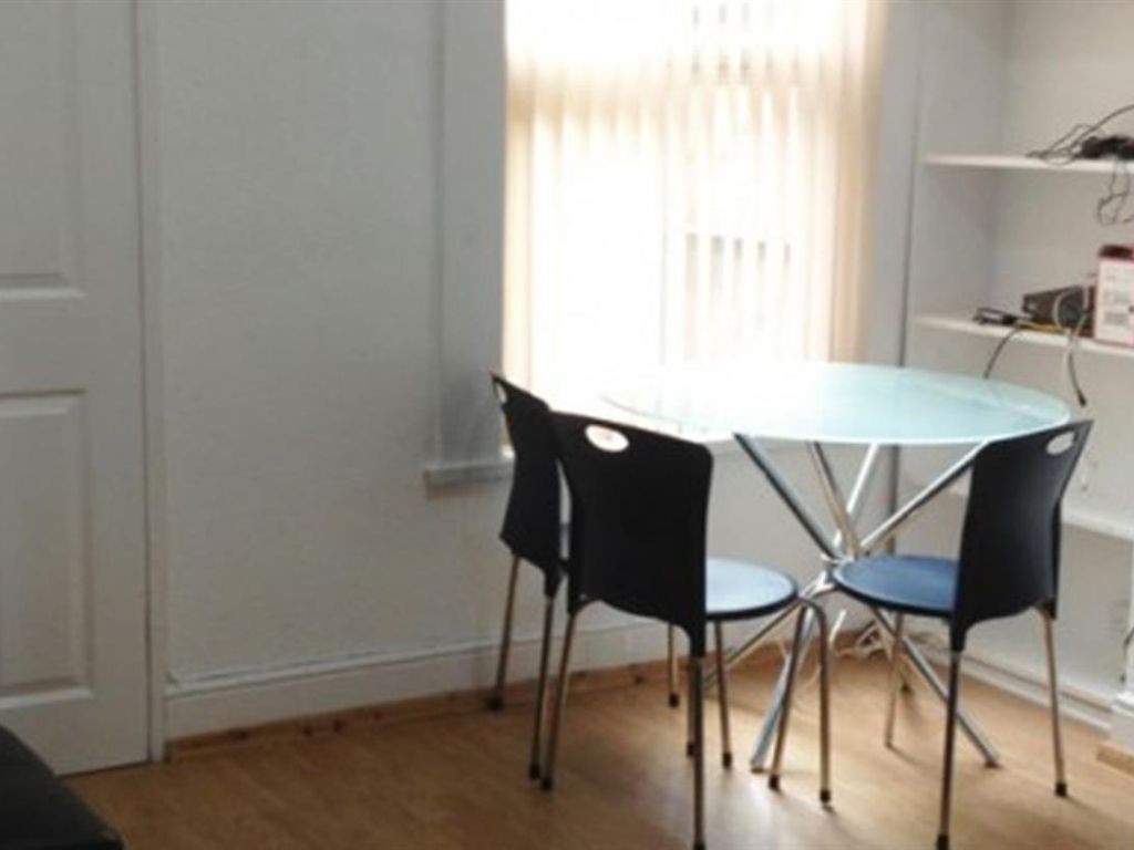 3 bed terraced house to rent in 5 Teignmouth Road, Selly Oak