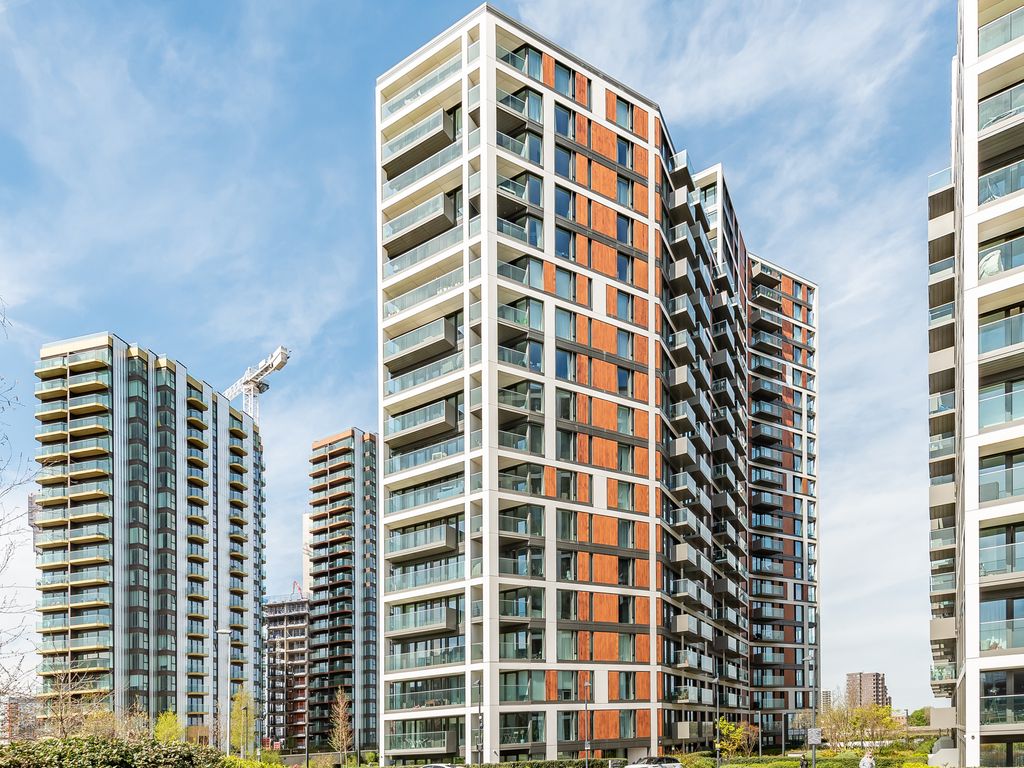 1 bed flat for sale in Judde House, Duke Of Wellington Avenue, Royal